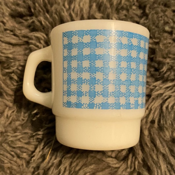 Fire King Anchor Hocking mugs - Picture 2 of 3